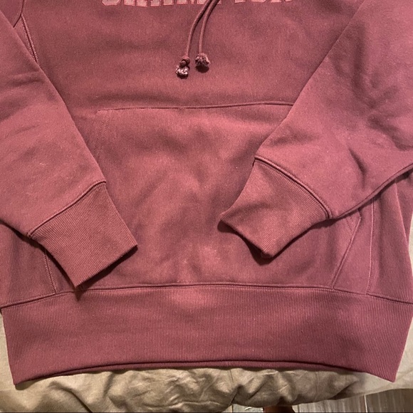 Champion reverse weave maroon sweatshirt hoodie - Picture 2 of 3